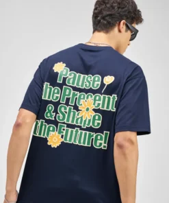 Trendy Navy Blue Round Neck Printed T-Shirt for Men