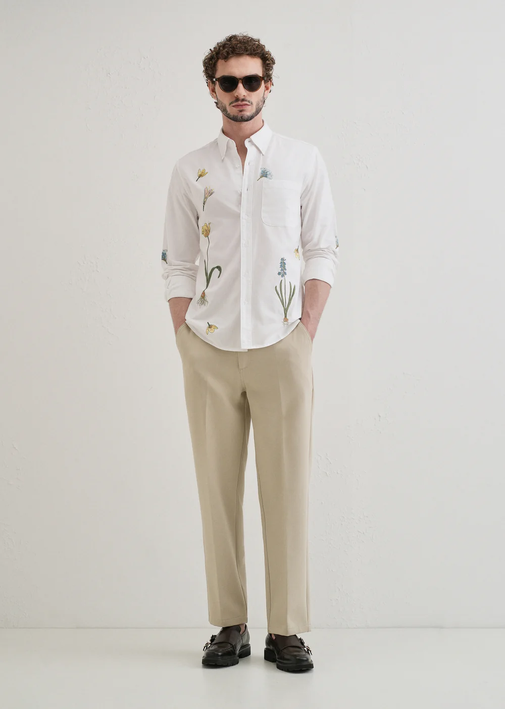 SnowWhiteFloralEmbroideryShirt_3