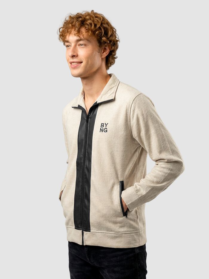 cream_contrast_zipper_jacket_side_view_700x933