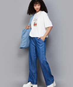 Soft Comfortable Medium Washed Wide Leg Jeans for All Day Wear