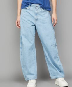 Comfortable Washed Relaxed Fit Denim Jeans for Women with Easy Movement