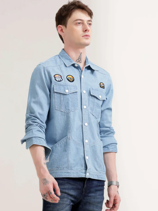 ice-denim-blue-shirt-mendenimmodel-pose-1035079
